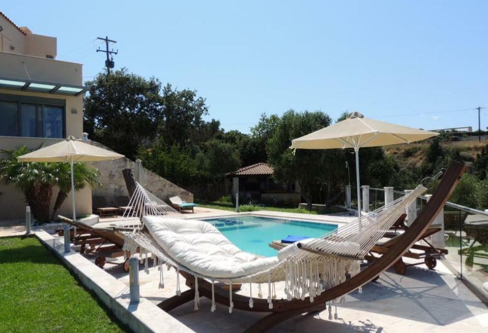 Provarma Hills Luxury Villa Gerani Gerani  Exterior foto